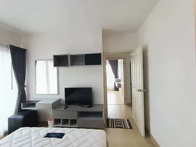 2-bed condo for rent at Supalai Veranda Rama 9, photo 2 of 5