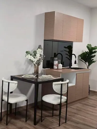 Condo à louer à A Space ID Asok-Ratchada, photo 3 sur 5