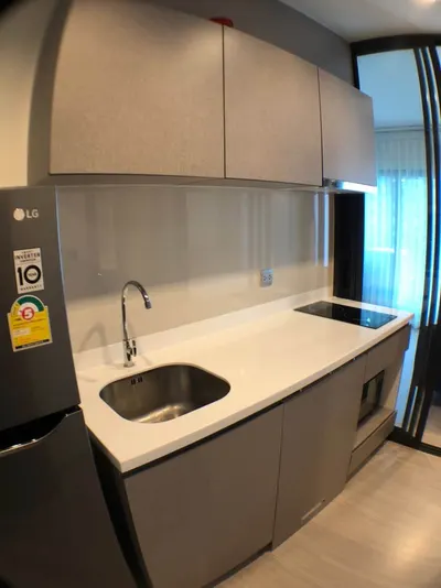 Studio à louer à LIFE Asoke - Rama 9, photo 2 sur 5