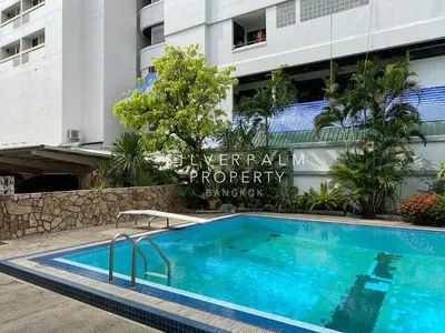 Appartement 3 chambres à louer près de la station BTS Phrom Phong, photo 4 sur 5