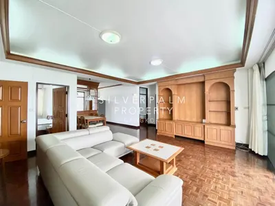 Appartement 3 chambres à louer près de la station BTS Phrom Phong, photo 5 sur 5