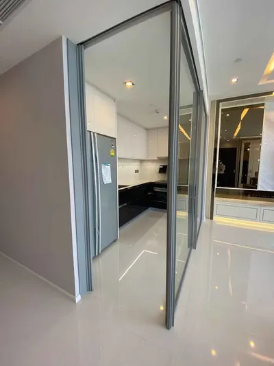 Condo 2 chambres à louer à The Bangkok Sathorn-Taksin, photo 3 sur 5