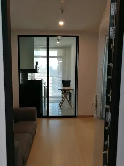Condo 1 chambre à vendre près de la station BTS Chong Nonsi, photo 5 sur 5