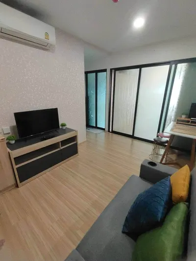 Condo 1 chambre à louer près de la station MRT Lat Phrao, photo 2 sur 7