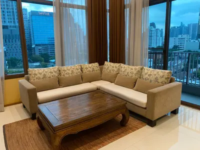 ให้เช่าคอนโด 2 ห้องนอน The Emporio Place รูปที่ 2 จาก 5