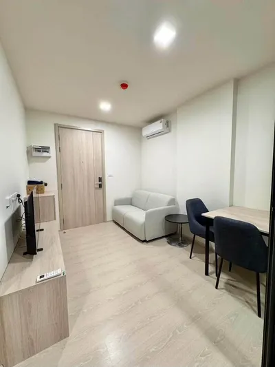 Condo for rent near MRT Bang Khun Non, photo 3 of 5