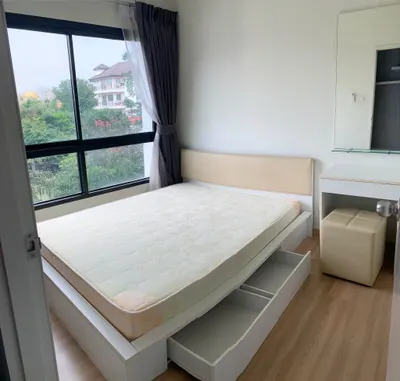 Condo 1 chambre à louer près de la station MRT Chaeng Watthana 14, photo 2 sur 5