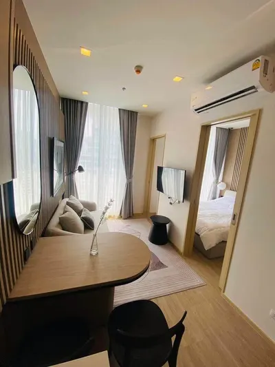 1-bed condo for rent at Noble State 39, photo 2 of 5