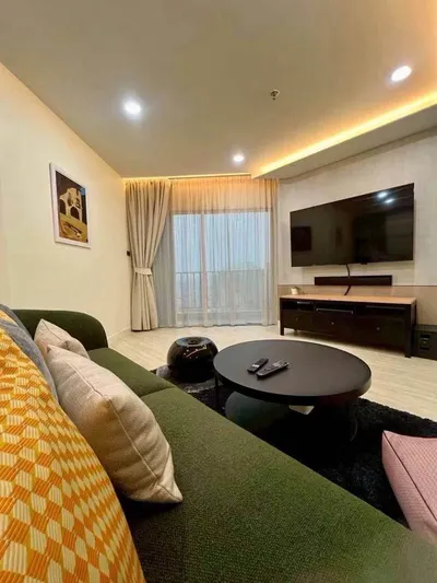 2-bed condo for rent at Belle Grand Rama 9, photo 2 of 5