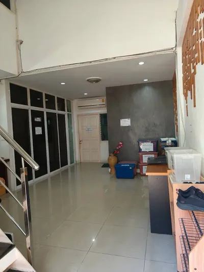 7-bed house for rent near MRT Lat Phrao, photo 3 of 5