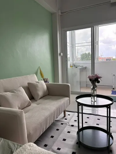 Studio à vendre près de la station MRT Khu Bon, photo 3 sur 5