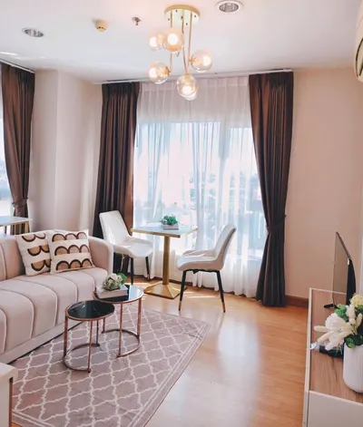 Appartement 1 chambre à louer près de la station MRT Khlong Toei, photo 2 sur 5