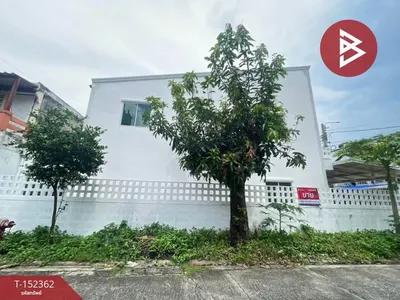BTS サパーンマイ駅周辺の2ベッドルームタウンハウス（売買）、写真1/5