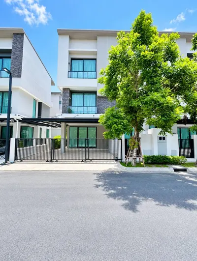 ให้เช่าบ้าน 4 ห้องนอน Baan Klang Muang Classe Ekkamai-Ramintra รูปที่ 9 จาก 10