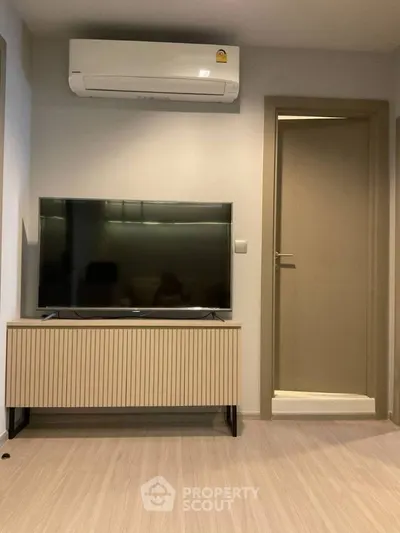 2-bed condo for rent near BTS Asok, photo 5 of 5