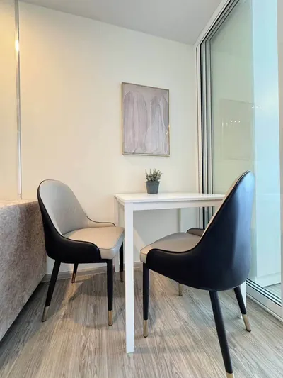 1-bed condo for rent at Regent Home Wutthakat Building B, photo 5 of 8