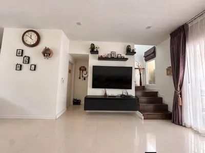 3-bed townhouse for rent near BTS Bang Na, photo 4 of 5