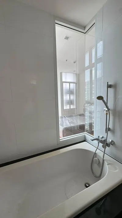 Condo 2 chambres à louer près de la station BTS Bang Na, photo 2 sur 5