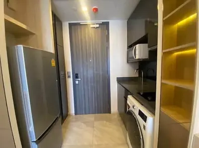 1-bed condo for rent near MRT Phra Ram 9, photo 5 of 5