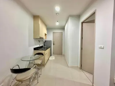 1-bed condo for rent near MRT Huai Khwang, photo 5 of 5