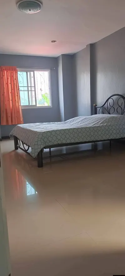 2-bed townhouse for sale near MRT Lat Phrao 101, photo 3 of 5