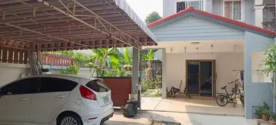 2-bed townhouse for sale near MRT Lat Phrao 101, photo 1 of 5