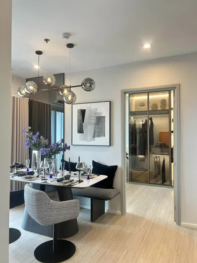 1-bed condo for sale at 333 Riverside, photo 4 of 6