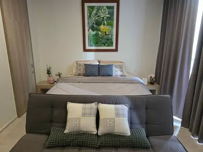 1-bed condo for rent at Noble Ploenchit, photo 7 of 9