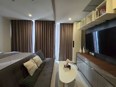 1-bed condo for rent at Noble Ploenchit, photo 8 of 9