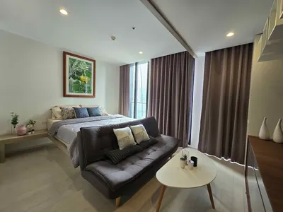 1-bed condo for rent at Noble Ploenchit, photo 6 of 9