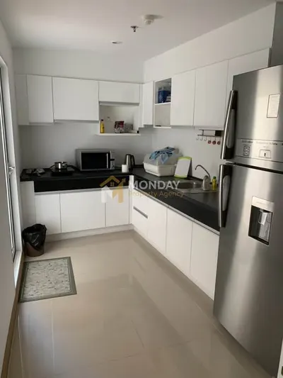 Condo à vendre près de la station BTS Khlong San, photo 1 sur 5