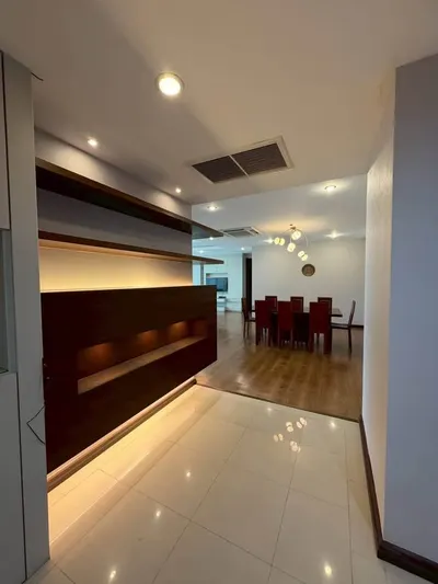 3-bed condo for rent near BTS Chong Nonsi, photo 3 of 5