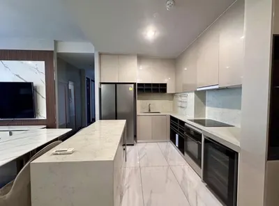 Condo 3 chambres à louer à LAVIQ Sukhumvit 57, photo 3 sur 5