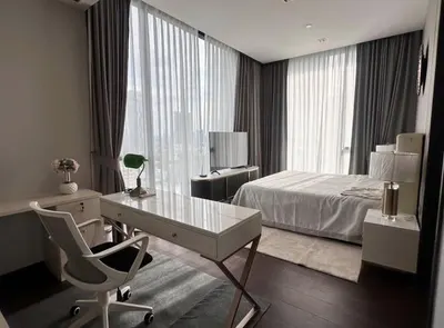 Condo 3 chambres à louer à LAVIQ Sukhumvit 57, photo 1 sur 5