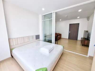 Condo 1 chambre à louer près de la station MRT Yaek Lam Sali, photo 2 sur 5