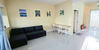 2-bed townhouse for rent near BTS Bang Na, photo 1 of 5