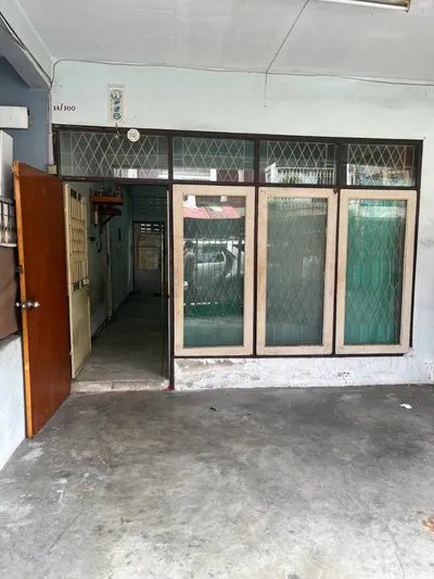 2-bed townhouse for rent near BTS Wutthakat, photo 3 of 5