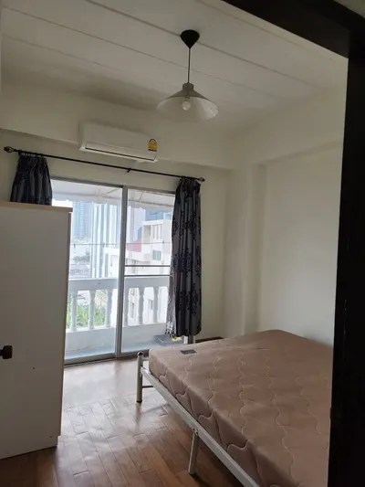 2-bed condo for rent near ARL Ramkhamhaeng, photo 5 of 5