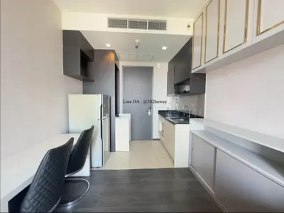 The Edge Sukhumvit 23的1房公寓出租，第2张，共5张