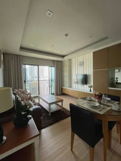 1-bed condo for rent at Noble Refine, photo 3 of 5