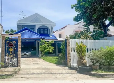 3-bed house for sale near MRT Muang Thong Thani, photo 1 of 5