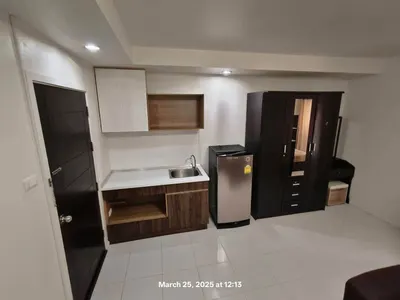 Condo à louer près de la station BTS Punnawithi, photo 1 sur 5