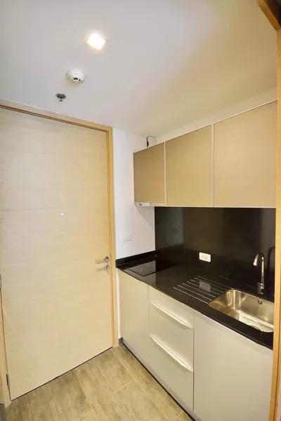 The Lofts Ekkamai的开间公寓出租，第4张，共5张