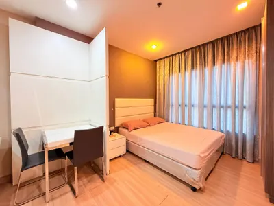 Urbano Absolute Sathon-Taksin的开间公寓出租，第3张，共5张