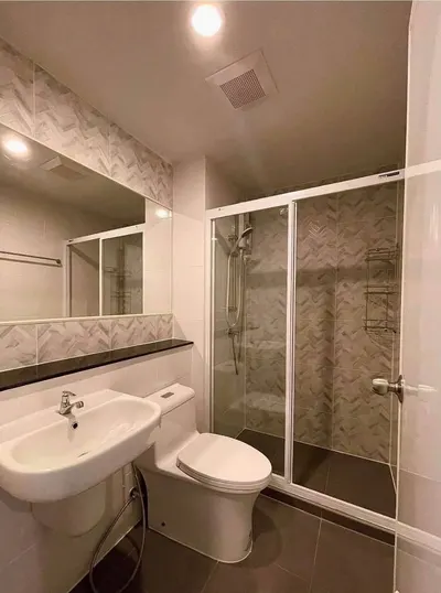 1-bed condo for rent at Regent Home Bangna, photo 5 of 5