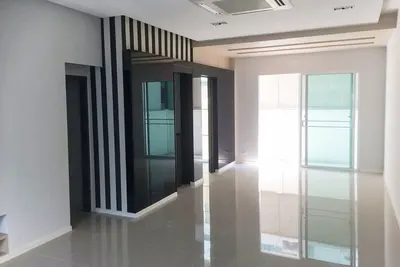 Baan Klang Muang Classe Sukhumvit 77的3房联排别墅出租，第3张，共5张