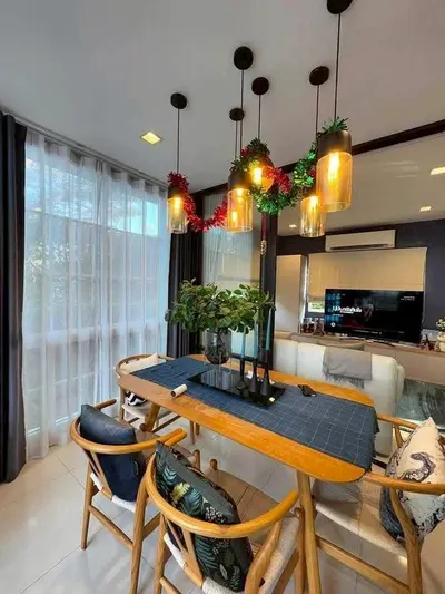 3-bed house for rent near MRT Bang Phlu, photo 3 of 5