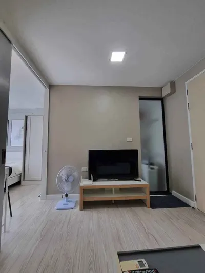 Condo for rent near MRT Si Iam, photo 2 of 5