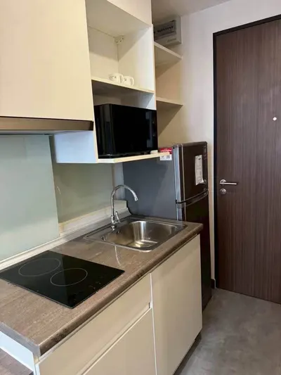 Beyond Sukhumvit Condominiumの1ベッドルームコンドミニアム（賃貸）、写真9/10