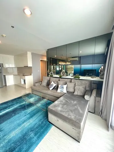 Condo 2 chambres à louer près de la station BTS Thong Lo, photo 1 sur 5